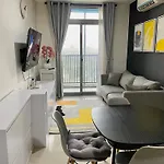Apt Pejaten Park Residence 1 Bedroom Dewa With Pool & Netflix By Damaresa